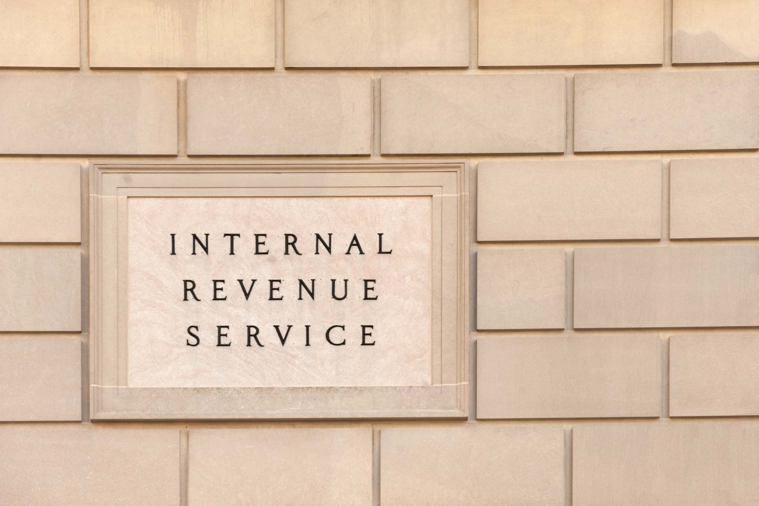 IRS Issues Guidance on Taxability of DCAP Benefits for 2021, 2022